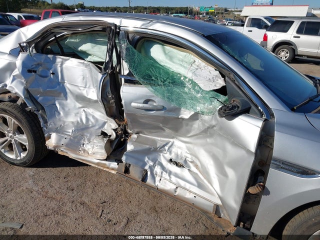 44797885 :رقم المزاد ، 1FAHP2E82FG177650 vin ، 2015 Ford Taurus Sel مزاد بيع