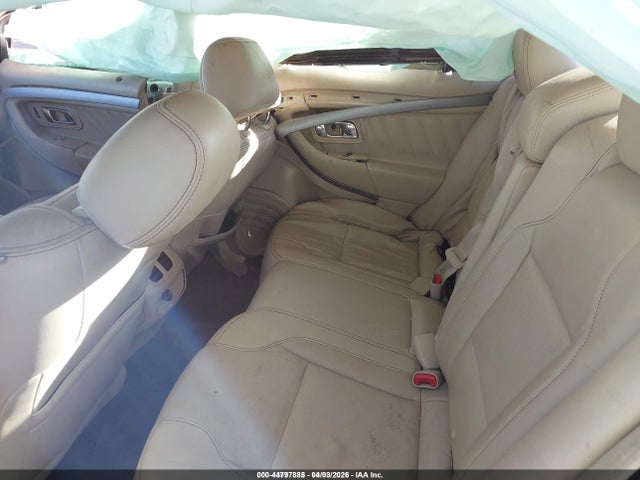 44797885 :رقم المزاد ، 1FAHP2E82FG177650 vin ، 2015 Ford Taurus Sel مزاد بيع