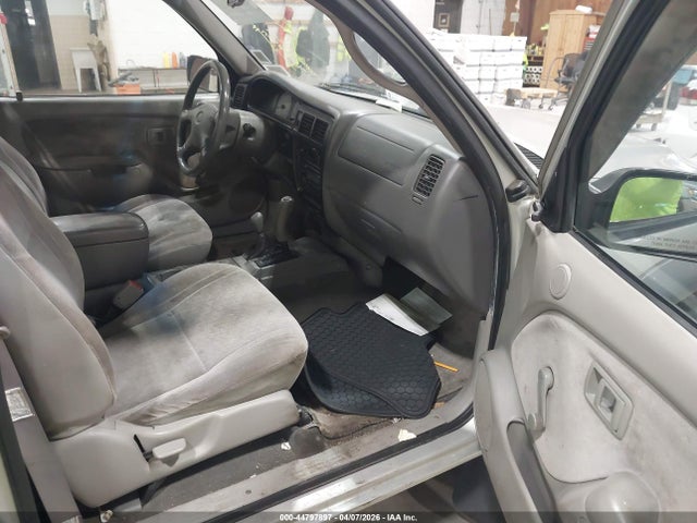 Aukcja sprzedaży 2001 Toyota Tacoma, vin: 5TEPM62NX1Z818769, numer aukcji: 44797897