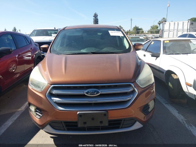 1FMCU9GD7HUA41305 Ford ESCAPE SE