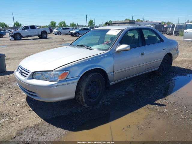 2001 TOYOTA CAMRY 4T1BG22K71U050916 Photo 1