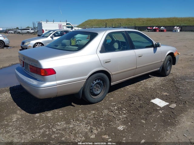 2001 TOYOTA CAMRY 4T1BG22K71U050916 Photo 3