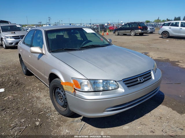 2001 TOYOTA CAMRY 4T1BG22K71U050916 Photo 5