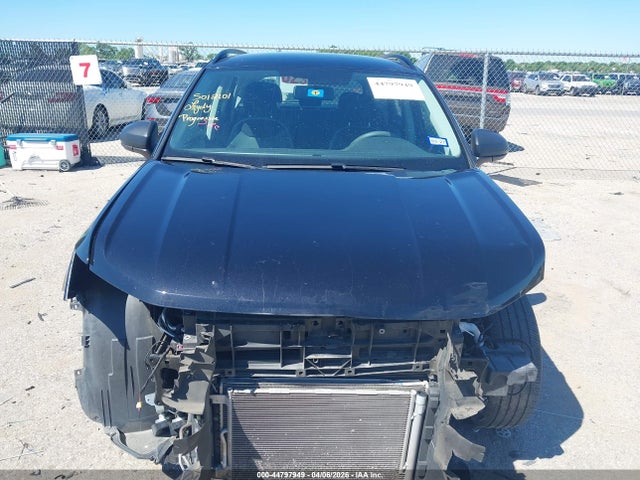 Продажа на аукционе авто 2022 Volkswagen Taos 1.5t S, vin: 3VVCX7B24NM091070, номер лота: 44797949