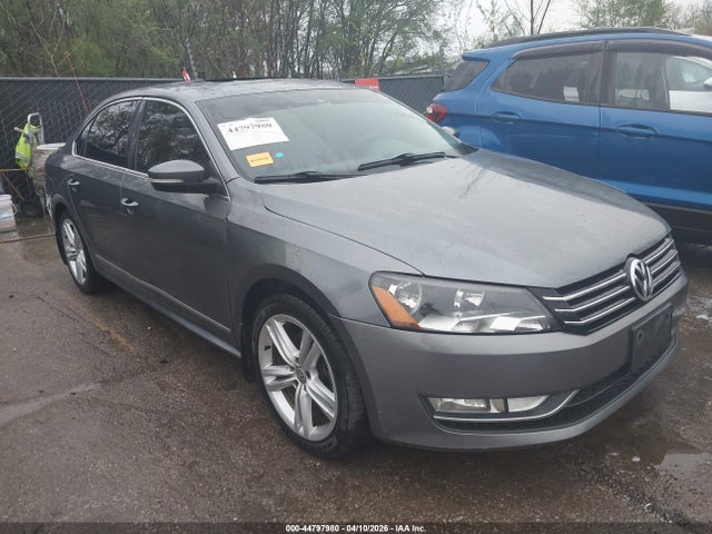 2014 Volkswagen Passat 2.0l Tdi Sel Premium მანქანა იყიდება აუქციონზე, vin: 1VWCN7A32EC036579, აუქციონის ნომერი: 44797980