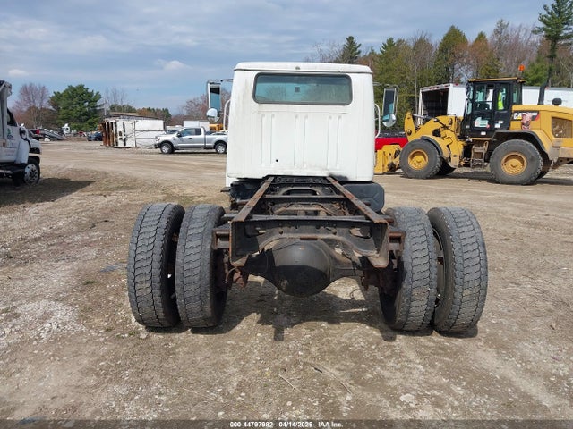 2000 International 4000 4700 მანქანა იყიდება აუქციონზე, vin: 1HTSCABM2YH236011, აუქციონის ნომერი: 44797982