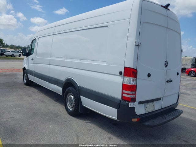 2014 Mercedes-benz Sprinter 2500 High Roof მანქანა იყიდება აუქციონზე, vin: WD3PE8DCXE5890188, აუქციონის ნომერი: 44798016