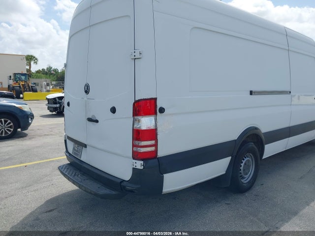 2014 Mercedes-benz Sprinter 2500 High Roof მანქანა იყიდება აუქციონზე, vin: WD3PE8DCXE5890188, აუქციონის ნომერი: 44798016