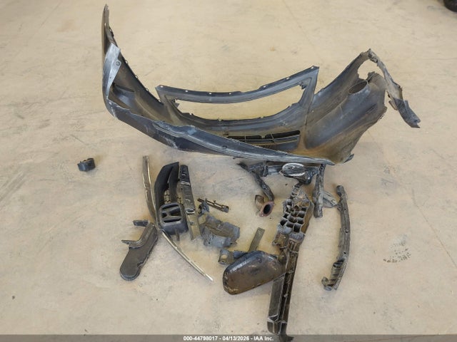 44798017 :رقم المزاد ، 1HGCS2B8XBA002990 vin ، 2011 Honda Accord 3.5 Ex-l مزاد بيع