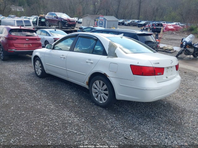 2010 HYUNDAI SONATA 5NPET4AC1AH657326 Photo 2