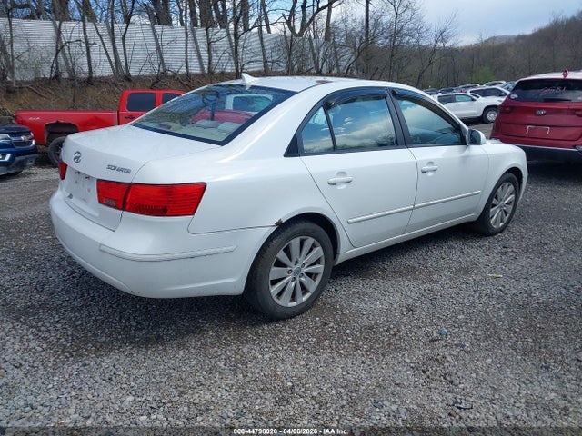 2010 HYUNDAI SONATA 5NPET4AC1AH657326 Photo 3
