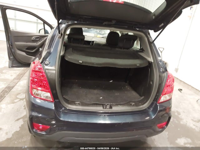 Chevrolet TRAX LS 2019 3GNCJKSB7KL160023 Image 11