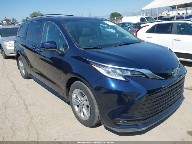 2023 TOYOTA SIENNA 5TDZSKFC7PS103549