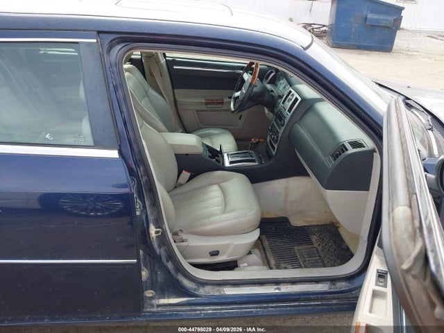44798029 :رقم المزاد ، 2C3JA63H35H168082 vin ، 2005 Chrysler 300c مزاد بيع