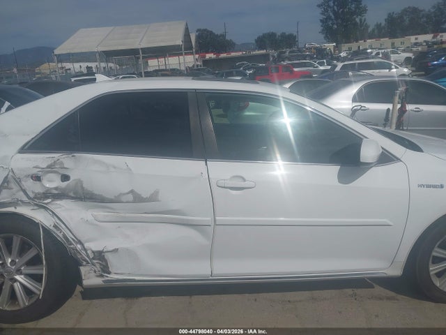 4T1BD1FK5EU131383 Toyota Camry Hybrid Xle