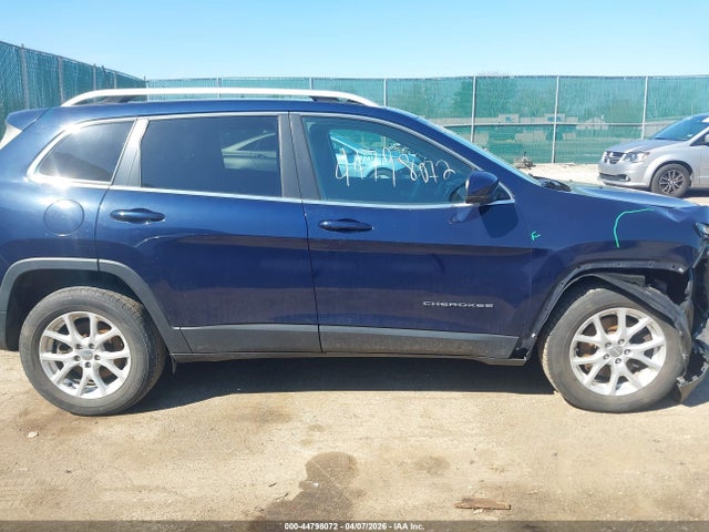 44798072 :رقم المزاد ، 1C4PJMCS9GW268777 vin ، 2016 Jeep Cherokee Latitude مزاد بيع