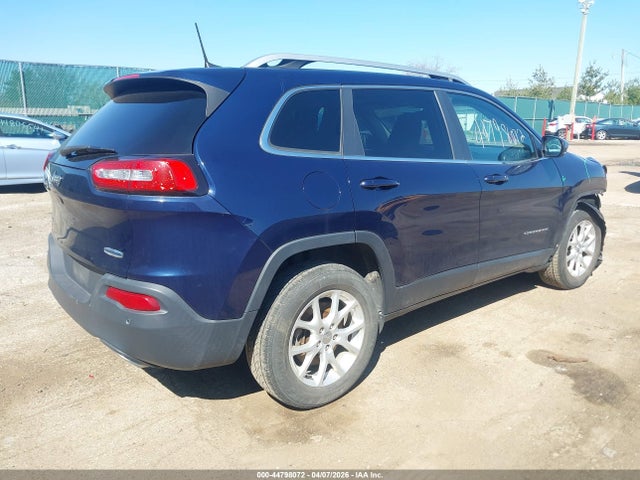 44798072 :رقم المزاد ، 1C4PJMCS9GW268777 vin ، 2016 Jeep Cherokee Latitude مزاد بيع