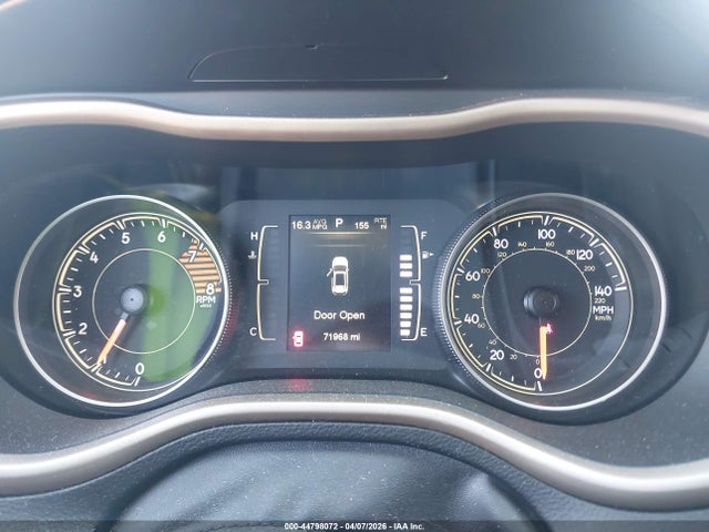 44798072 :رقم المزاد ، 1C4PJMCS9GW268777 vin ، 2016 Jeep Cherokee Latitude مزاد بيع
