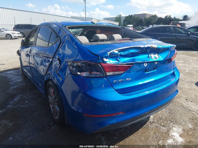 44798087 :رقم المزاد ، KMHD84LF4HU399318 vin ، 2017 Hyundai Elantra Se مزاد بيع