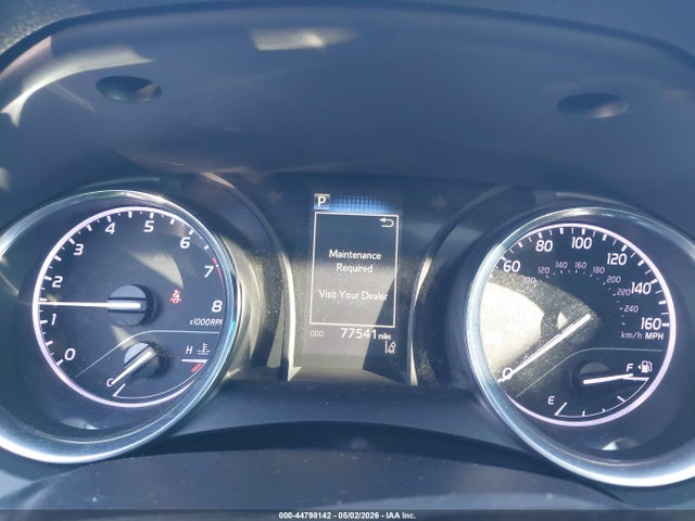 Продажа на аукционе авто 2018 Toyota Camry Se, vin: 4T1B11HK4JU677849, номер лота: 44798142