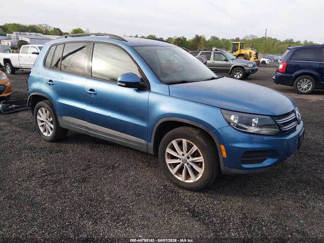 2018 Volkswagen Tiguan Limited 2.0t მანქანა იყიდება აუქციონზე, vin: WVGBV7AX2JK002798, აუქციონის ნომერი: 44798143