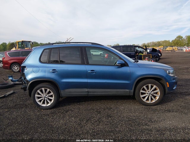 2018 Volkswagen Tiguan Limited 2.0t მანქანა იყიდება აუქციონზე, vin: WVGBV7AX2JK002798, აუქციონის ნომერი: 44798143
