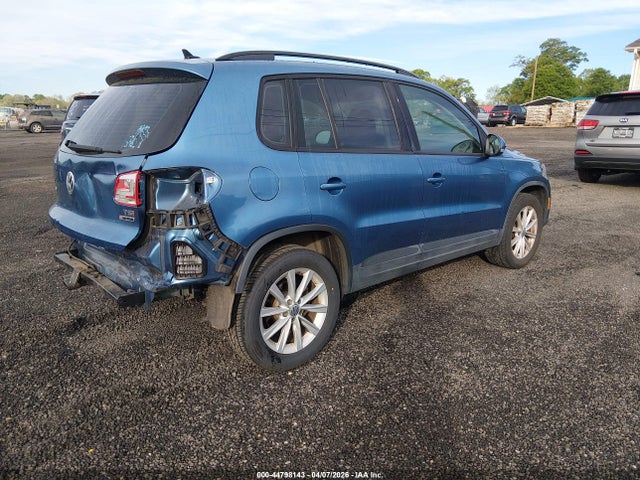 2018 Volkswagen Tiguan Limited 2.0t მანქანა იყიდება აუქციონზე, vin: WVGBV7AX2JK002798, აუქციონის ნომერი: 44798143