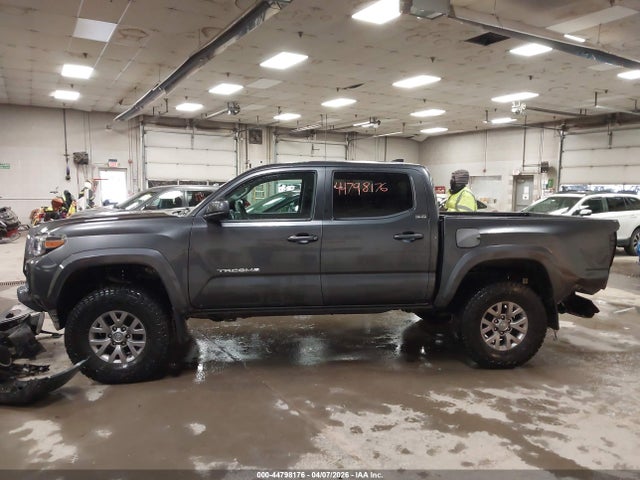 Продажа на аукционе авто 2018 Toyota Tacoma Sr5 V6, vin: 3TMCZ5AN8JM180367, номер лота: 44798176