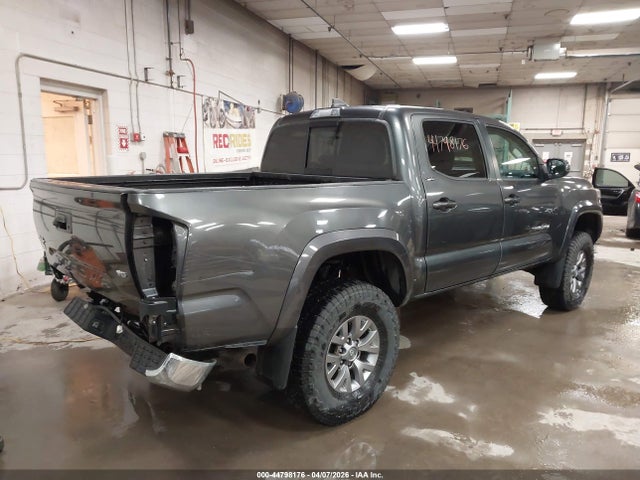 Продажа на аукционе авто 2018 Toyota Tacoma Sr5 V6, vin: 3TMCZ5AN8JM180367, номер лота: 44798176