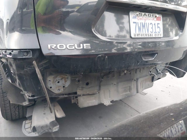 Nissan ROGUE S 2017 JN8AT2MT2HW131360 Image 16