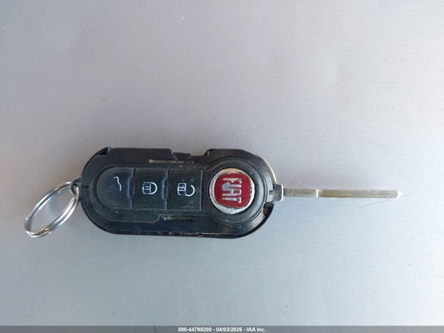 2014 FIAT 500L ZFBCFADH4EZ007072 Photo 10