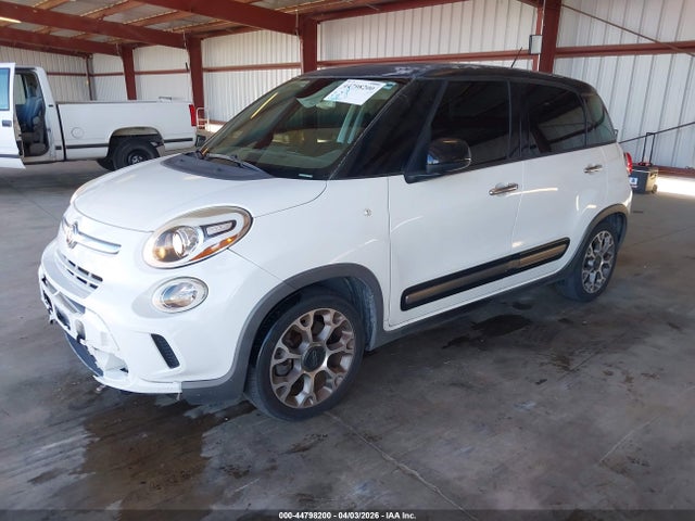 2014 FIAT 500L ZFBCFADH4EZ007072 Photo 1