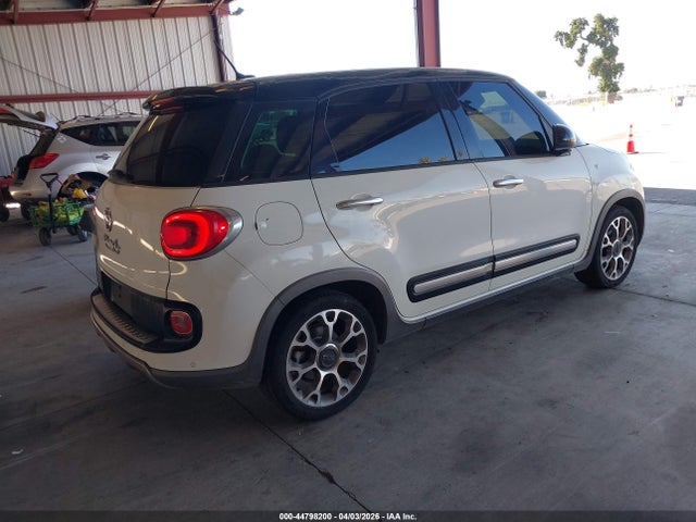 2014 FIAT 500L ZFBCFADH4EZ007072 Photo 3