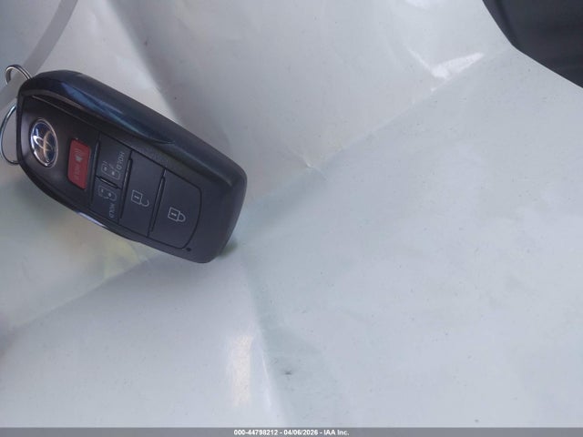 Toyota SIENNA LE 2023 5TDKRKEC8PS169767 Image 11