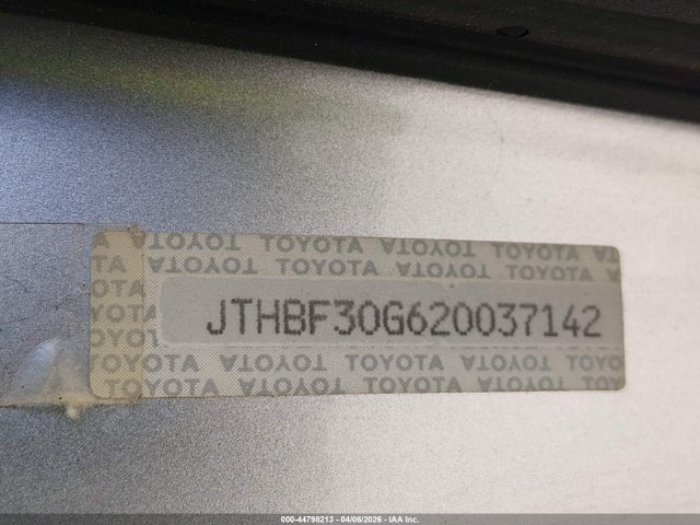 44798213 :رقم المزاد ، JTHBF30G620037142 vin ، 2002 Lexus Es 300 مزاد بيع
