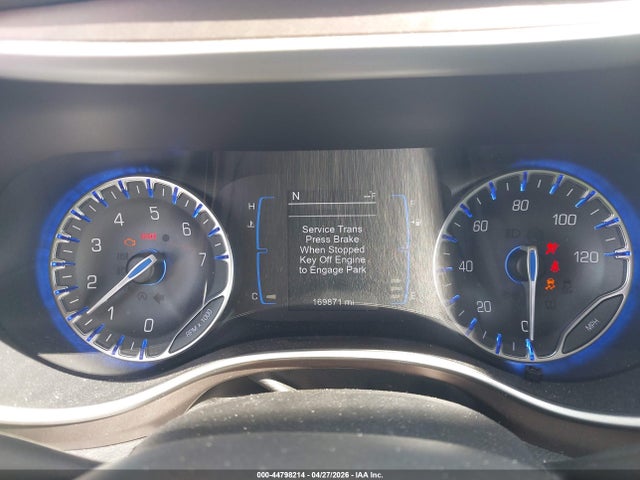 44798214 :رقم المزاد ، 2C4RC1BG6HR621596 vin ، 2017 Chrysler Pacifica Touring-l مزاد بيع