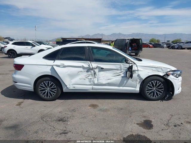 3VWC57BU0MM087549 Volkswagen Jetta 1.4t R-line/1.4t S/1.4t Se
