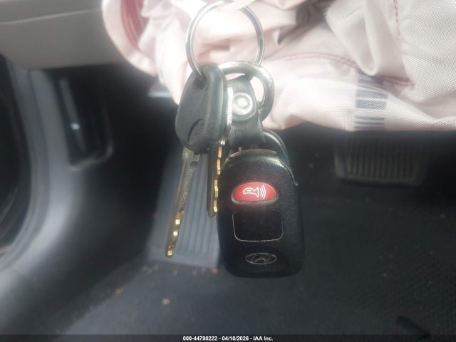 5NPD84LF2JH328221 Hyundai ELANTRA SEL