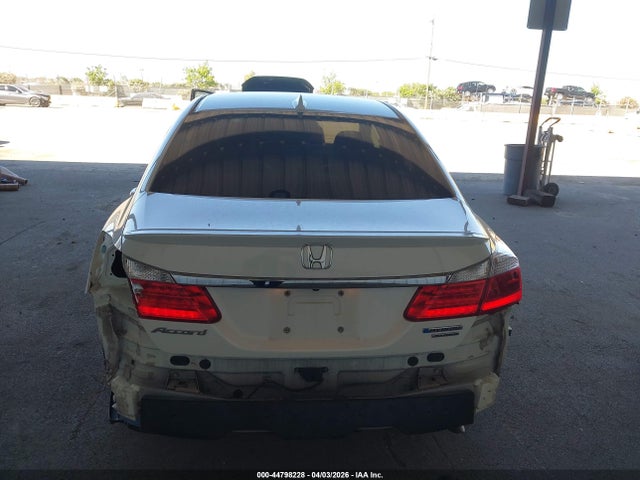 1HGCR6F77FA000074 Honda Accord Hybrid Touring