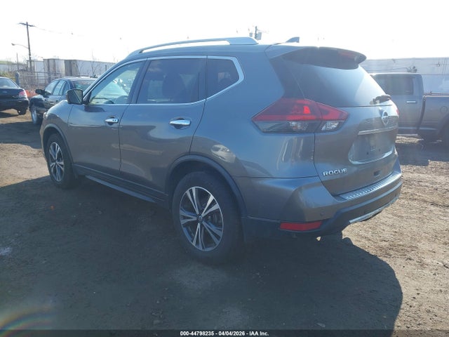 2019 NISSAN ROGUE JN8AT2MV3KW385748 Photo 2