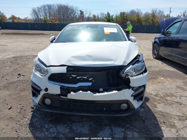 Продажа на аукционе авто 2019 Kia Forte Lxs, vin: 3KPF24AD4KE122111, номер лота: 44798247