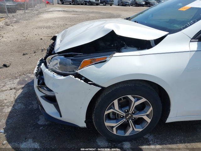 Продажа на аукционе авто 2019 Kia Forte Lxs, vin: 3KPF24AD4KE122111, номер лота: 44798247