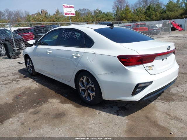 Продажа на аукционе авто 2019 Kia Forte Lxs, vin: 3KPF24AD4KE122111, номер лота: 44798247