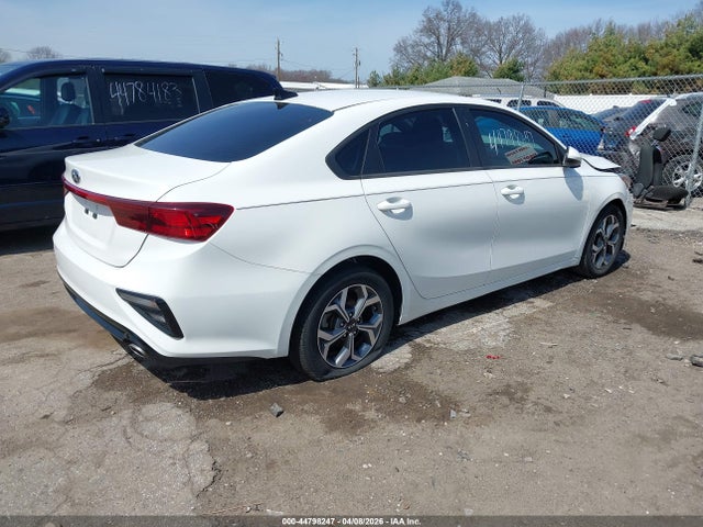 Продажа на аукционе авто 2019 Kia Forte Lxs, vin: 3KPF24AD4KE122111, номер лота: 44798247