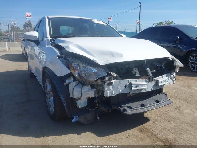 3MYDLBYV0HY166719 Toyota YARIS IA