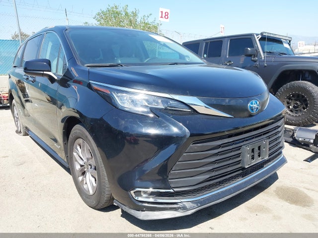 2021 TOYOTA SIENNA 5TDJRKEC8MS002638 Photo 5