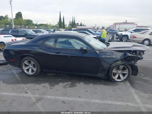 Dodge Challenger Sxt 2018 2C3CDZAG8JH306107 Image 13