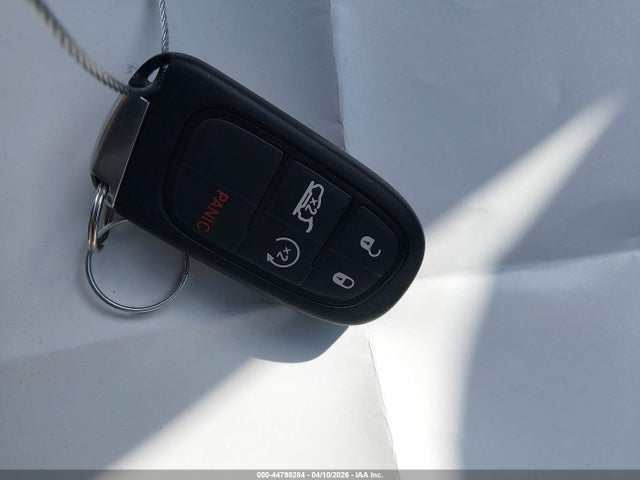 44798284 :رقم المزاد ، 1C4PJMMB3PD103916 vin ، 2023 Jeep Cherokee Altitude Lux 4x4 مزاد بيع