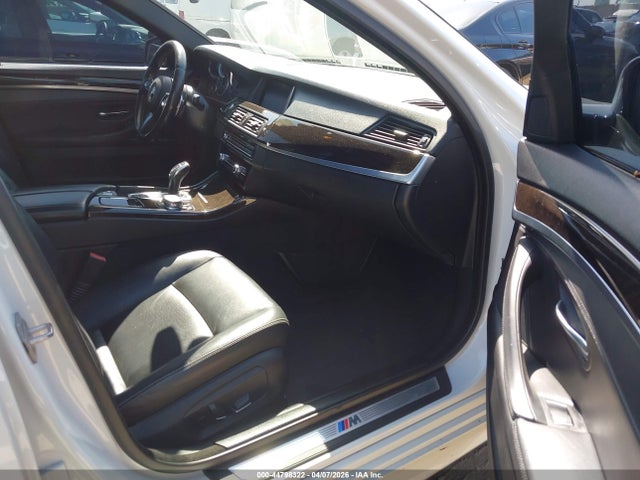 2015 Bmw 528i მანქანა იყიდება აუქციონზე, vin: WBA5A5C5XFD520857, აუქციონის ნომერი: 44798322