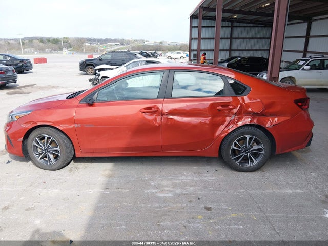 44798335 :رقم المزاد ، 3KPF24AD5RE710271 vin ، 2024 Kia Forte Lxs مزاد بيع